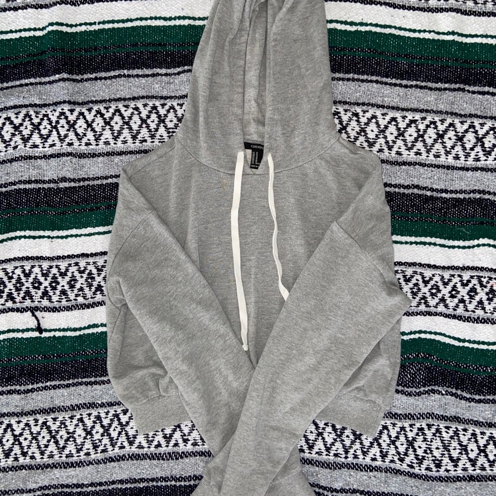 Cropped gray hoodie